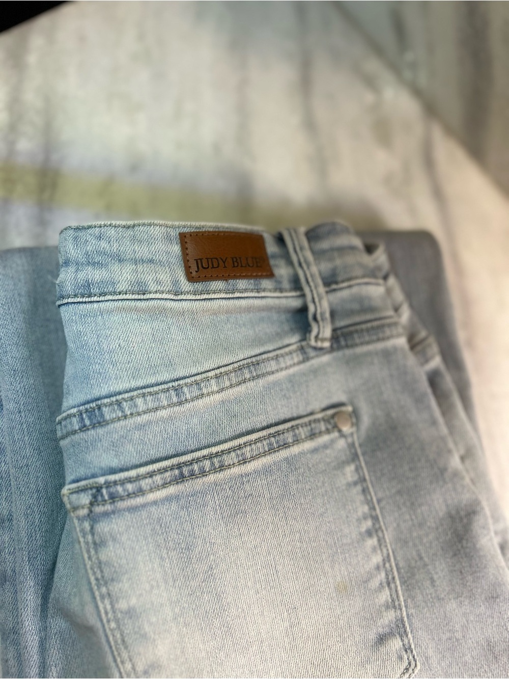 Judy Blue Women’s Wide Leg Light Wash Jeans Size 9